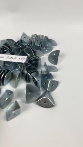 KLEM PLAT BESI SUDUT MEJA 30x30 mm ISI 100 PCS PELINDUNG POJOK UJUNG LEMARI HARGA MURAH BARANG BERKUALITAS PROMO DISKON TERLARIS