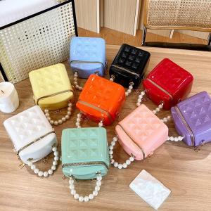 Casual Pearl Embellished Small Bucket Bag Womens Crossbody Makeup Pouch Gift Jelly Bag Soft PVC Leisure Zipper Closure