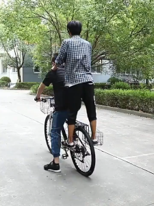 MQQHOMEE ตะกร้าหน้ารถจักรยาน วัสดุแข็งแรง ตะกร้าจักรยาน ตะกร้ารถ ข้นและหนา ตะกร้าพ่วงข้าง ตะกร้าแขวนแบบพับได้สำหรับจักรยานเสือภูเขา Foldable Basket Thicken Iron Strong Durable Storage(สามารถรับน้ำหนักได้ 20กก)