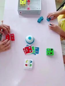 Rubik Thay Đổi Cảm Xúc Khuôn Mặt Gồm 64 Biểu Cảm Khác Nhau Kèm Chuông + Đồng Hồ Cát Trí Trò Chơi Xếp Hình Tăng Cường Trí Thông Minh
