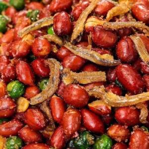 Spicy Peanuts and Small Fish Ready-to-eat Snack