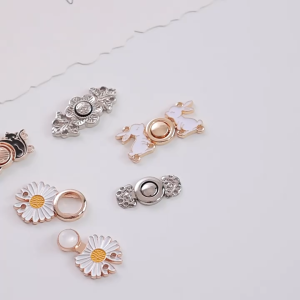 Kancing Celana Jeans Pengecil Lingkar Pinggang Motif Aesthetic Waist Button Adustable HM1042