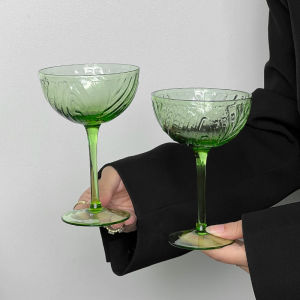 Retro Green Glass Wine Cup for Red Wine Fruit Wine And Champagne High Aesthetic Value Home Use Ins Style Nordic Pure Color Cup