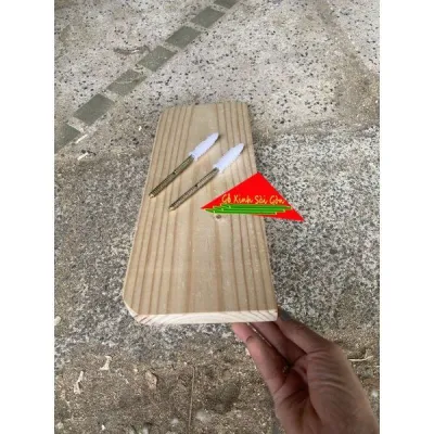 Kệ gỗ âm tường bằng gỗ thông tự nhiên kèm chốt tắc kê rộng 15cm x dày 2cm x dài 60cm-50cm-40cm rất tiện lợichắc chắn