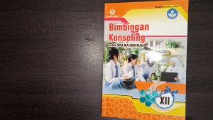 Buku Siswa Bimbingan Konseling SMA/MA Kelas 12 Kurikulum Merdeka Kurmer - Gilang pratama