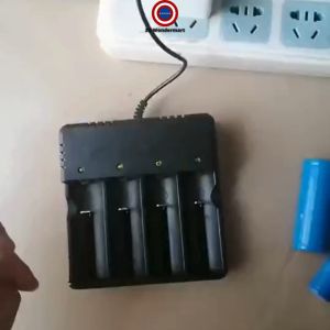 4 Slots18650 Battery Charger With Light Indicator Cable Quick Rechargeable Lithium Battery Charger