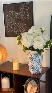 Eyre Vase Keramik Gaya China Biru Putih - Dekorasi Ruang Tamu Klasik Elegan