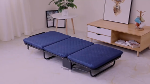 Portable folding bed with wheels - a small rest bed for office naps Single-layer foldable single-person three-fold bed