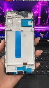Màn Hình Thay Thế Samsung A25 Khung ( Tặng keo dán và bộ sửa)