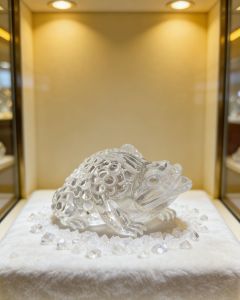 Clear quartz crystal decorations of a 3 legged frog