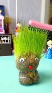 Growing Grass Head Doll Children Growing Grass Doll Toys Office Table and Room Plant Decor