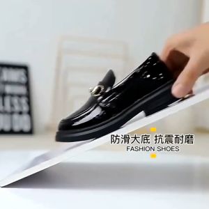 Sepatu Anak Perempuan Docmart Motif Kancing Cantik Sepatu Flat Slip On Anak Wanita Terbaru Terlaris