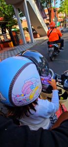 Helm anak perempuan laki laki 2 3 4 5 tahun