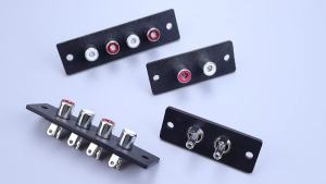 2 4 Way  RCA Female Socket Connector Terminal Wall Panel Plate Input Phono Chassis Socket Audio AV Adapter