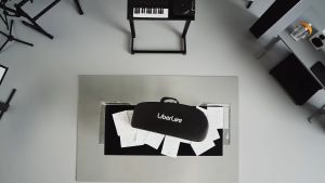 LiberLive C1 Stringless Smart Guitar สมาร์ทกีตาร์ กีตาร์พกพา พับได้ (รับประกัน 1ปี) มีสินค้าพร้อมส่งในไทย