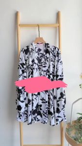 Emikoawa Outer Wanita Mavos - Outerwear Cardigan Premium Atasan Kekinian\\n\\n Mengenal Outer Wanita Premium\\n\\nMengapa memilih outer bahan berkualitas?\\n\\nMemilih outer wanita premium dengan bahan berkualitas adalah pilihan yang tepat. Outer bahan berkualitas memiliki beberapa kelebihan, seperti daya tahan yang lebih lama dan kenyamanan yang lebih baik. Selain itu, outer bahan berkualitas juga biasanya lebih mudah dirawat dan dapat bertahan lama.\\n\\nKelebihan Outer Mavos Emikoawa\\n\\nOuter Mavos Emikoawa menawarkan berbagai kelebihan, seperti desain modern dan stylish, bahan berkualitas, dan variasi warna yang menarik. Dengan Outer Mavos Emikoawa, Anda dapat menemukan outer yang sesuai dengan gaya dan selera Anda.\\n\\nDesain Modern & Stylish\\n\\nOuter Mavos Emikoawa hadir dengan desain modern dan stylish yang dapat meningkatkan penampilan Anda. Dengan Outer Mavos Emikoawa, Anda dapat tampil dengan gaya yang trendi dan modis.\\n\\n Memilih Outer Cardigan Atasan Kekinian\\n\\nTips Memilih Outer Wanita Sesuai Bentuk Tubuh\\n\\nUntuk mendapatkan outer cardigan atasan kekinian yang cocok dengan bentuk tubuh Anda, pertimbangkanlah beberapa hal berikut:\\n\\n- Ukuran dan model outer\\n- Warna dan motif outer\\n- Bahan outer\\n\\nPadu Padan Outer Cardigan dengan Outfit Lainnya\\n\\nOuter cardigan atasan kekinian dapat dipadupadankan dengan berbagai outfit lainnya. Beberapa tips padu padan outer cardigan dengan outfit lainnya antara lain:\\n\\n- Gunakan outer cardigan sebagai lapisan atas dari setelan kemeja dan celana pendek\\n- Padukan outer cardigan dengan dress atau rok pendek\\n- Gunakan outer cardigan sebagai tambahan pada outfit kasual\\n\\nCara Merawat Outer Wanita Agar Awet & Tahan Lama\\n\\nUntuk menjaga outer wanita agar tetap awet dan tahan lama, lakukan beberapa langkah perawatan berikut:\\n\\n- Cuci outer sesuai dengan instruksi pada label\\n- Jangan terlalu sering mencuci outer\\n- Jemur outer di tempat teduh dan jauh dari sinar matahari langsung\\n\\n Menggunakan Outer Emikoawa Mavos dengan Tepat\\n\\nTips Menggunakan Outer Wanita untuk Berbagai Acara\\n\\nOuter Emikoawa Mavos dapat digunakan untuk berbagai acara, mulai dari acara formal hingga acara kasual. Berikut beberapa tips menggunakan outer wanita untuk berbagai acara:\\n\\n- Untuk acara formal, gunakan outer dengan model sederhana dan warna netral\\n- Untuk acara kasual, gunakan outer dengan model yang lebih trendi dan warna yang lebih cerah\\n\\nPadu Padan Outer Wanita dengan Aksesoris\\n\\nOuter wanita dapat dipadupadankan dengan berbagai aksesoris untuk meningkatkan penampilan Anda. Beberapa aksesoris yang bisa dipadupadankan dengan outer wanita antara lain:\\n\\n- Tas\\n- Sepatu\\n- Jam tangan\\n- Perhiasan\\n\\nMengaplikasikan Outer Wanita di Berbagai Musim\\n\\nOuter wanita dapat digunakan di berbagai musim, baik musim panas maupun musim dingin. Berikut beberapa tips mengaplikasikan outer wanita di berbagai musim:\\n\\n- Untuk musim panas, gunakan outer dengan bahan yang ringan dan warna yang cerah\\n- Untuk musim dingin, gunakan outer dengan bahan yang tebal dan warna yang gelap\n}