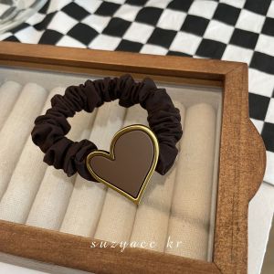 ริบบิ้นหัวเข็มขัดรูปหัวใจสไตล์ฝรั่งเศสแบบเรียบง่ายและหรูหราสำหรับผู้หญิงที่มีสไตล์