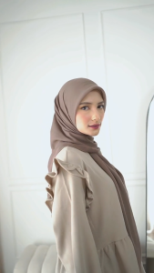 SALWA PARIS JADUL PREMIUM / Plain Hijab Segiempat Daily Bahan Halus Adem Lembut Nyaman / Jilbab Square by Zilkalabel Sekolah Kondangan Acara Formal Nonformal / Kerudung Segi Empat Ringan Tipis Warna Polos Pastel Mudah Tegak Dibentuk Jatuh Flowy
