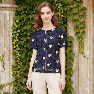 Slimming Comfortable Lace Embroidered T-shirt