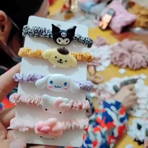Ikat Rambut Anak Sanrio Terbuat dari bahan yang lembut