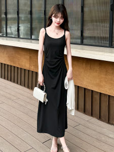 ชุดเดรสยาวคลุมเข่าผ้าฝ้ายถักสไตล์สตรีทสไตล์สตรีทสุดหรูหราสำหรับผู้หญิงในฤดูร้อน 2025 ใหม่เอวสูงกระชับสัดส่วนชุดชั้นในสีดำ