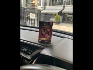 Magic Gold น้ํายาเคลือบเงาเบาะหนังและไวนิล สูตรป้องกันรังสียูวี 278 ซีซี