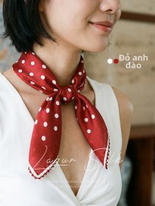 Lagur | Khăn Lụa 100% Viền Ren Màu Đỏ Anh Túc