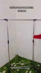 Stand Hanger Single Rak Baju Dekorasi Rumah Tangga Gantungan Baju Dengan 4roda Hitam