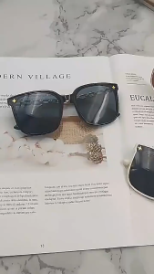 H023 Kacamata Hitam Wanita Frame Model Rantai Logam Plastik Oversized Women Sunglasses Chain Frame Mode