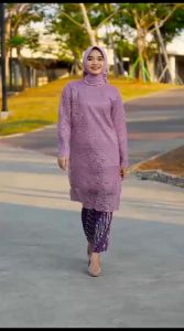 Atasan Kebaya Modern & Brokat: Fashion Wanita Terkini