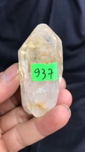 đá thạch anh trắng pha lê nguyên bản dùng làm trang trí nhà cửa kích thước 6.7x4.5cm 937