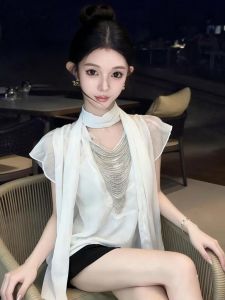 YANMANFENGQING | Elegant Fringe Chain Loose Top
