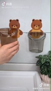 Cốc Gấu Dán Tường Để Bàn Chải Đánh Răng Hình Gấu Có Lỗ Thoát Nước Tiện Lợi