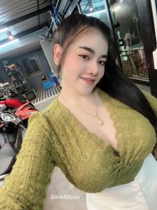 SpinnyHouse เสื้อลูกไม้แขนยาว งานลูกไม้ลายทักทอ ไฮโซสุดๆ ทรงวีหน้าไขว้อก แต่งทอสลับลายคลื่น รุ่น กรรไกร E502B