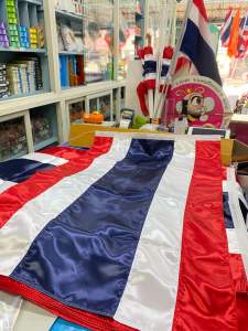 ธงชาติ ผ้าต่วน 60x90 cm. และ 80x120 cm. 1 ผืน