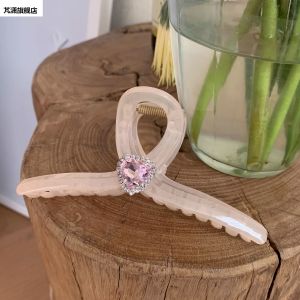 กิ๊บติดผมรูปหัวใจเพชรสีชมพูสำหรับผู้หญิง กิ๊บติดผมรูปฉลามขนาดใหญ่ กิ๊บติดผมแบบอเนกประสงค์สำหรับฤดูใบไม้ผลิและฤดูร้อน