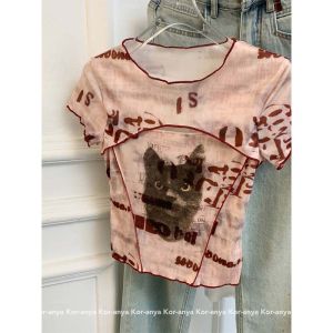 เสื้อยืดแขนสั้นผ้าตาข่ายผสมสีสันสดใสทรงเข้ารูปสำหรับผู้หญิงในช่วงฤดูร้อน เสื้อเชิ้ตทรงเข้ารูปแบบใหม่สำหรับสาวหวานและเผ็ดร้อน