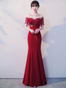 ชุดราตรียาวทรงหางปลาสีแดงเข้ม แขนกุด ประดับคริสตัล สำหรับเจ้าสาว ชุดราตรียาวปานกลาง เอวกลาง กระโปรงทรงเอ