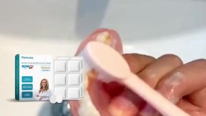 Feimuko Denture Cleaning Effervescent Tablets Remove Stains Plaque Fresh Breath Cleaner for Dentures Retainers Aligners 12PCS