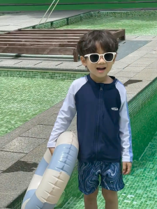 ชุดว่ายน้ำเด็กผู้ชาย (พร้อมส่ง) ชุดว่ายน้ำเด็ก ชุดว่ายน้ำ