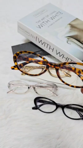 🇹🇭พร้อมส่งจากไทย🇹🇭✨NEW Item แว่นกรองแสงสีฟ้า  ทรงรี เนิร์ดๆ สุดฮิต เลนส์ป้องกันรังแสงสีฟ้า รุ่น KR222