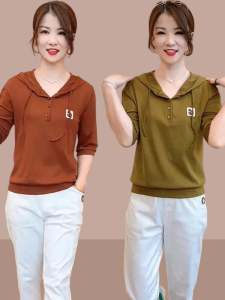 เสื้อฮู้ดคอกลมแขนยาวทรงหลวมสำหรับผู้หญิงในช่วงฤดูใบไม้ร่วงและฤดูหนาว เสื้อผ้าทำงานสไตล์ลำลอง ผ้าฝ้ายผสมโพลีเอสเตอร์