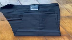 Quần âu Owen QAO09R1 màu đen vải nano slimfit