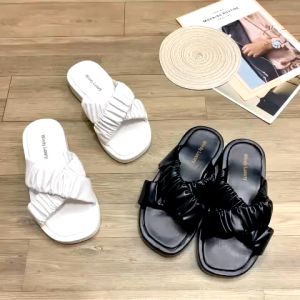 Dép bánh mì nữ LADISO quai đan chéo bèo nhún nữ tính siêu yêu với 2 tông màu trắng  đen - TT495