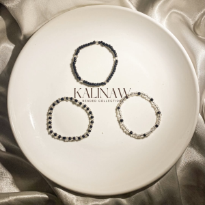 KALINAW Two Tone Black and Clear Seed Beads Bracelet
