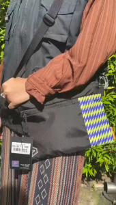 Tas Selempang Pria/wanita Kalibre Messenger Bag Pelham 922277000 Black Memiliki dimensi 18X24X2 cm