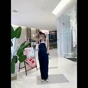 Quần Yếm Bò Nữ Thu Đông 2024 Phong Cách Hàn Quốc Mới Rộng Rãi Cổ Điển ỐNg RộNg Ống Đứng Quần Liền Sàn Sành Điệu