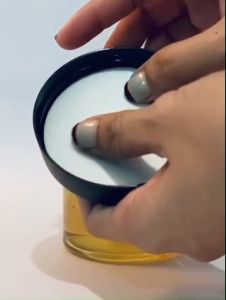 [ "โฟมกาว แผ่น 10 แผ่น ปิดปากกระปุก กันอากาศ กันความชื้น ไม่ต้องใช้เครื่องติด" ]