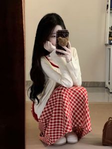 Lazy Style Knitted Sweater And Mini Skirt Three Piece Set Autumn Casual Fashion Womens Ensemble Cotton Long Sleeve round Neck