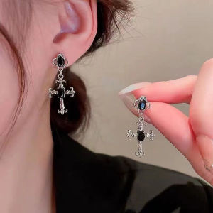Corinna Simple Cross Star Earrings Women Cold Style Earrings High-end Earrings